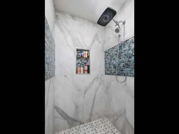 $665,000 | 11619 East Laketowne Drive, Albertville, MN 55301