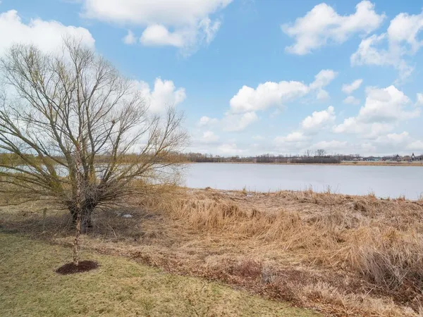 $665,000 | 11619 East Laketowne Drive, Albertville, MN 55301