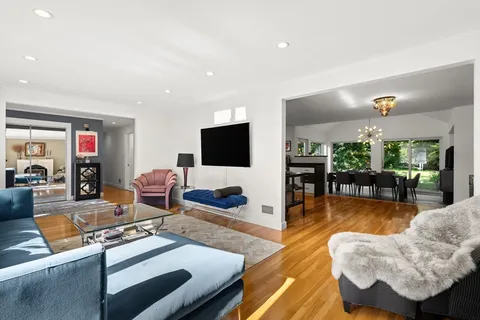 $1,500,000 | 44 Windemere Road, Wellesley, MA 02481