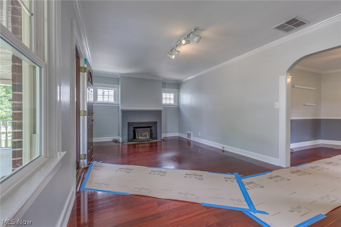 1161 Argonne Road Cleveland, OH 44121 - Photo 8 of 31 Gallery Image 8
