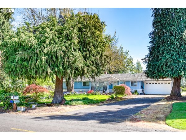 885 66th Street Springfield, OR 97478 - Photo 1 of 28