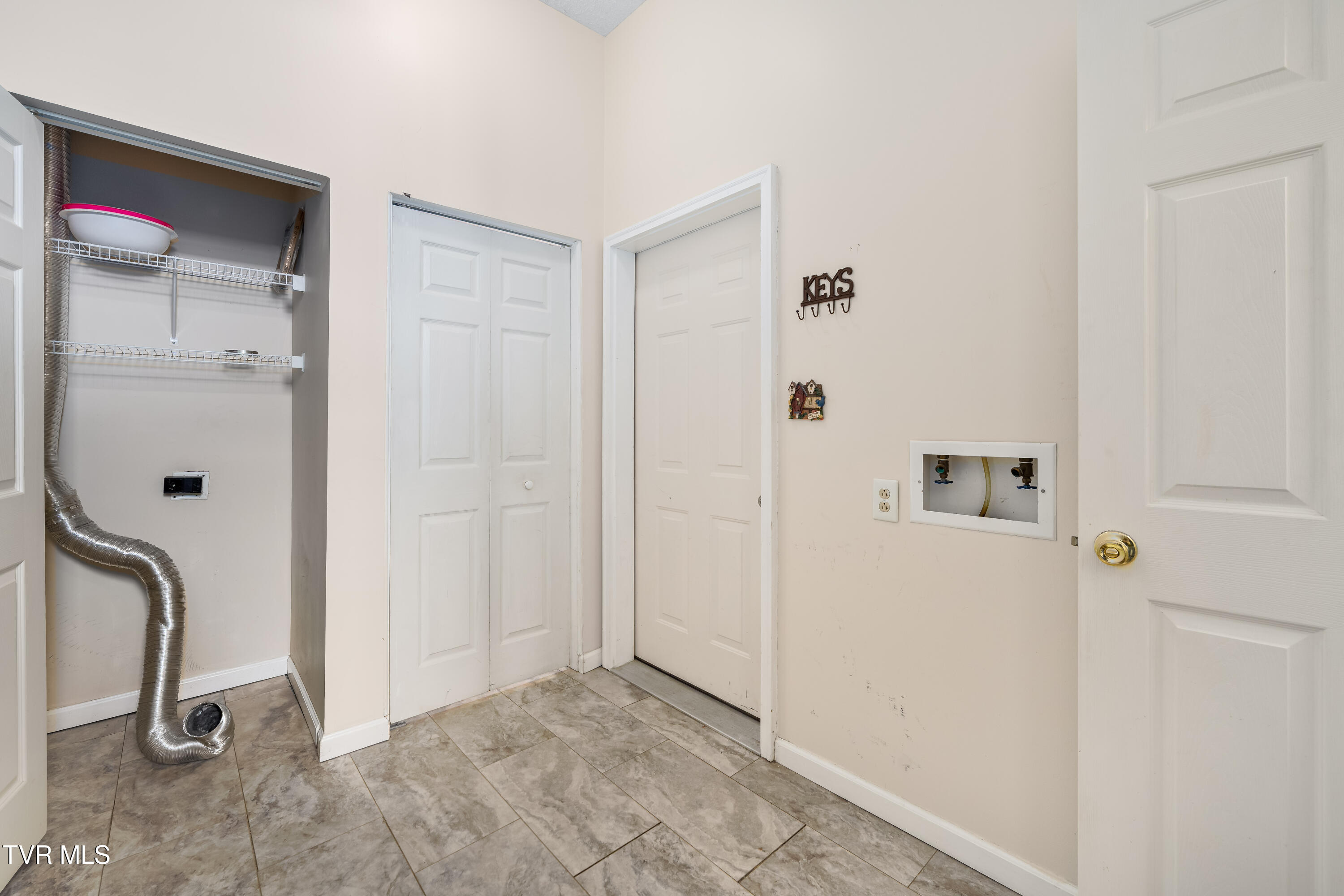 105 Cedar Grove Road, Unit 5 Johnson City, TN 37601 - Photo 24 of 34 105 Cedar Grove Rd (28 of 34)