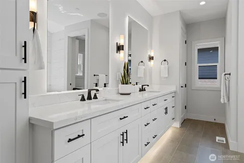 $5,299,995 | 11027 Southeast 30th Place, Bellevue, WA 98004