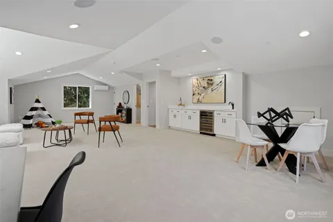 $5,299,995 | 11027 Southeast 30th Place, Bellevue, WA 98004