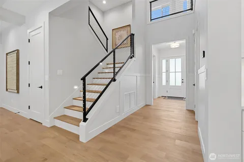 $5,299,995 | 11027 Southeast 30th Place, Bellevue, WA 98004