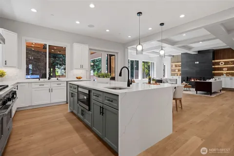 $5,299,995 | 11027 Southeast 30th Place, Bellevue, WA 98004