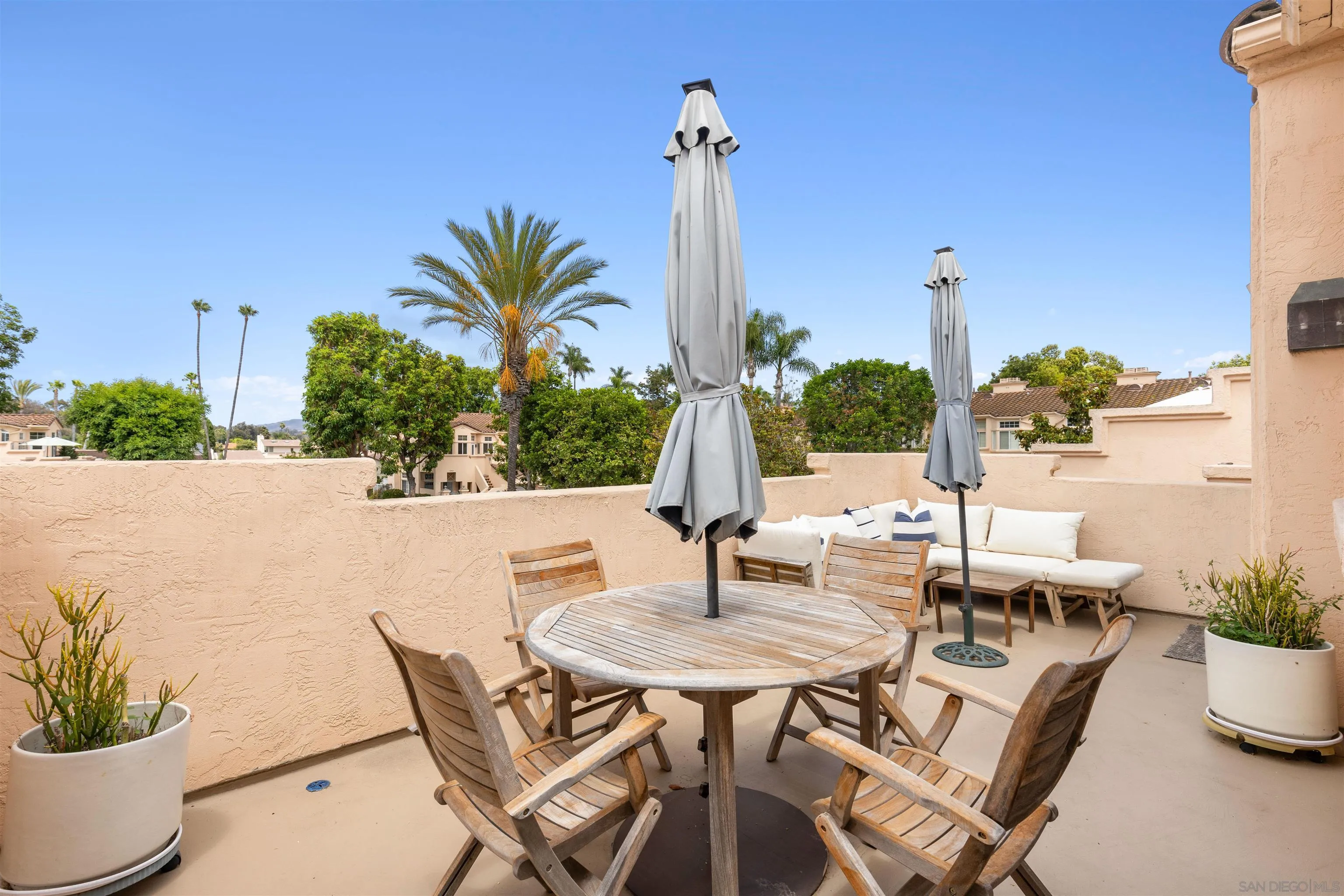 5609 Avenida De Parque Rancho Santa Fe, CA 92091 - Photo 18 of 26 a view of an outdoor sitting area with furniture