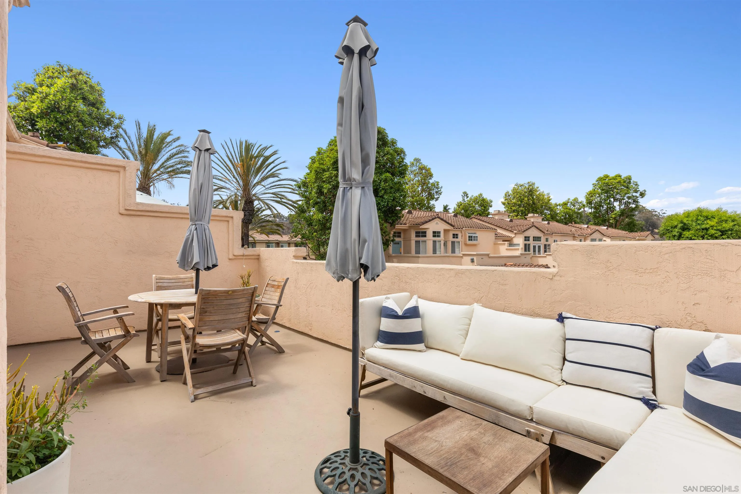 5609 Avenida De Parque Rancho Santa Fe, CA 92091 - Photo 19 of 26 a view of a terrace with furniture