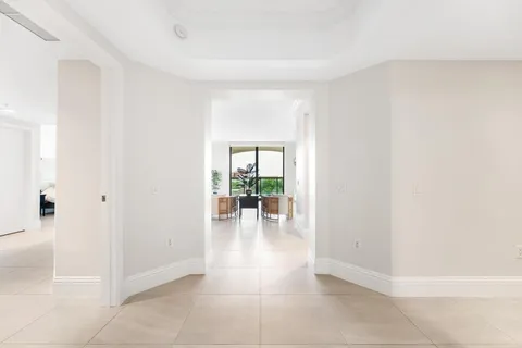 $775,000 | 3610 Gardens Parkway, Unit 502A, Palm Beach Gardens, FL 33410