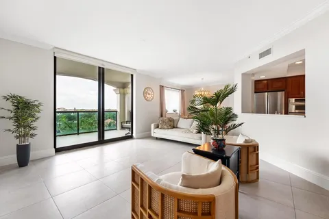 $775,000 | 3610 Gardens Parkway, Unit 502A, Palm Beach Gardens, FL 33410
