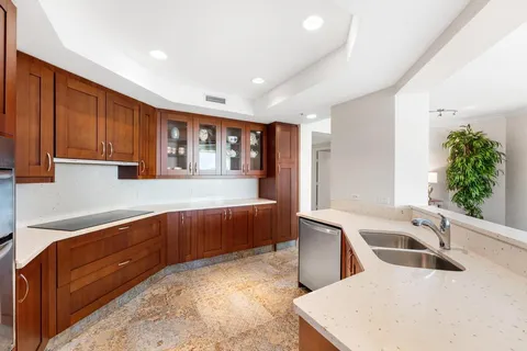 $775,000 | 3610 Gardens Parkway, Unit 502A, Palm Beach Gardens, FL 33410