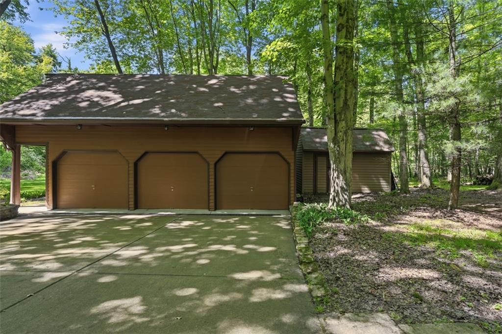 137 Spring Valley Road Valencia, PA 16059 - Photo 44 of 48