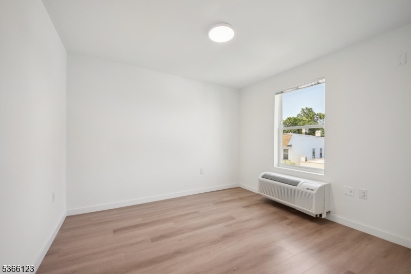 369 18th Avenue, Unit 204 Newark, NJ 07108 - Photo 7 of 18