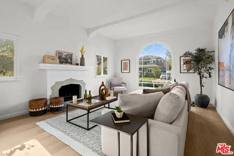$2,395,000 | 1518 South Durango Avenue, Los Angeles, CA 90035