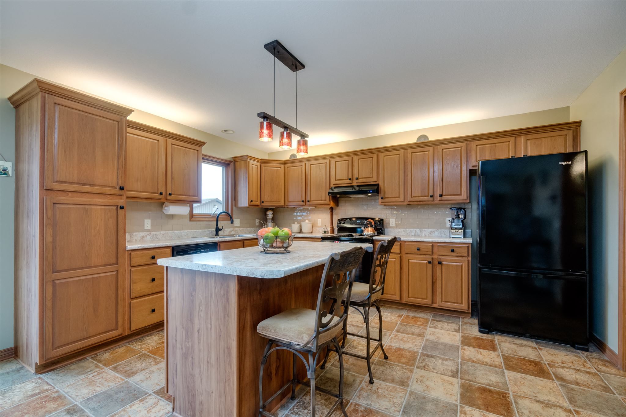 6833 McComb Road Churubusco, IN 46723 - Photo 8 of 36