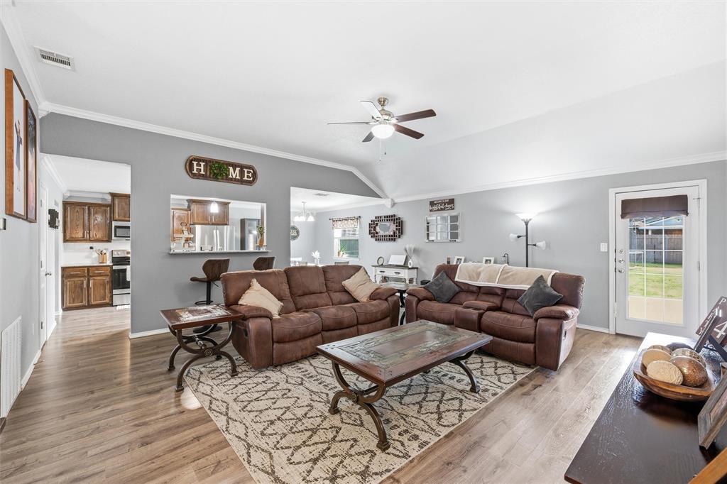 10600 Lilry Road Waco, TX 76708 - Photo 2 of 16