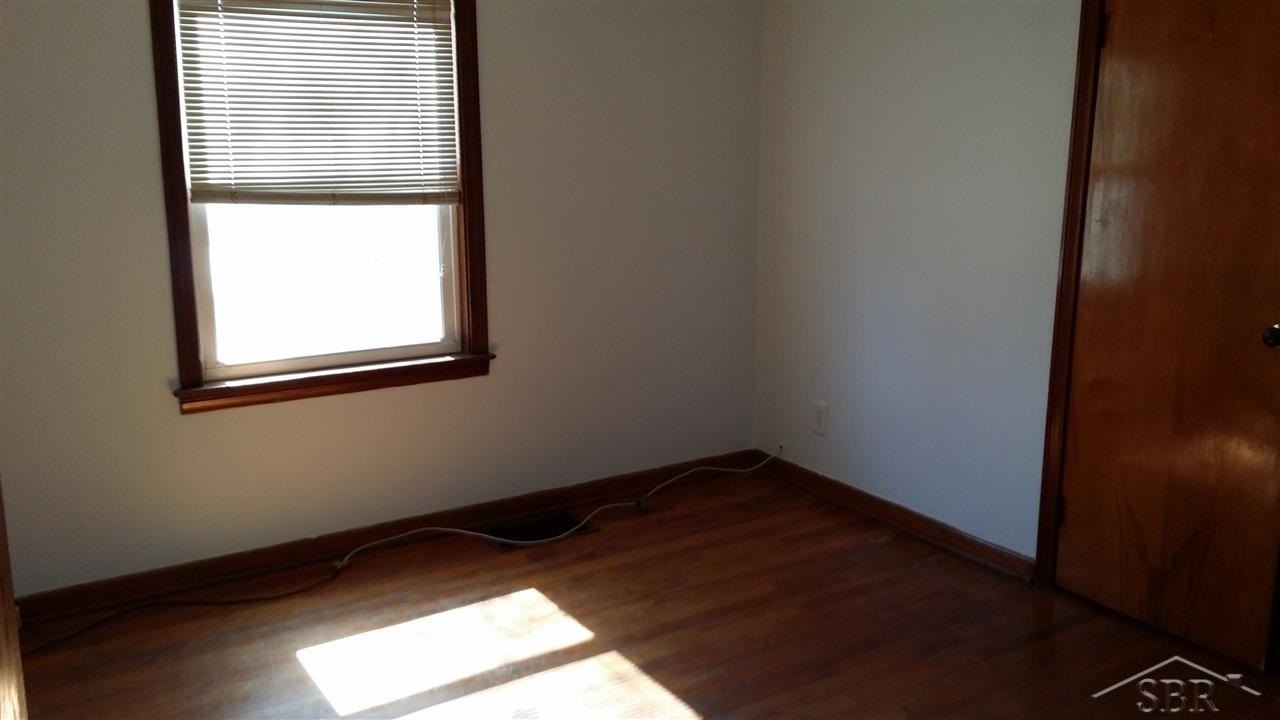 6125 Garfield Road Freeland, MI 48623 - Photo 6 of 7