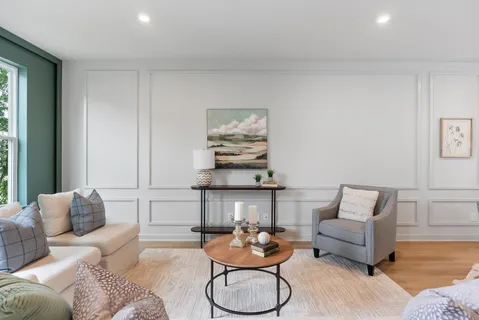 $439,900 | 352 East Village Lane, Nashville, TN 37216