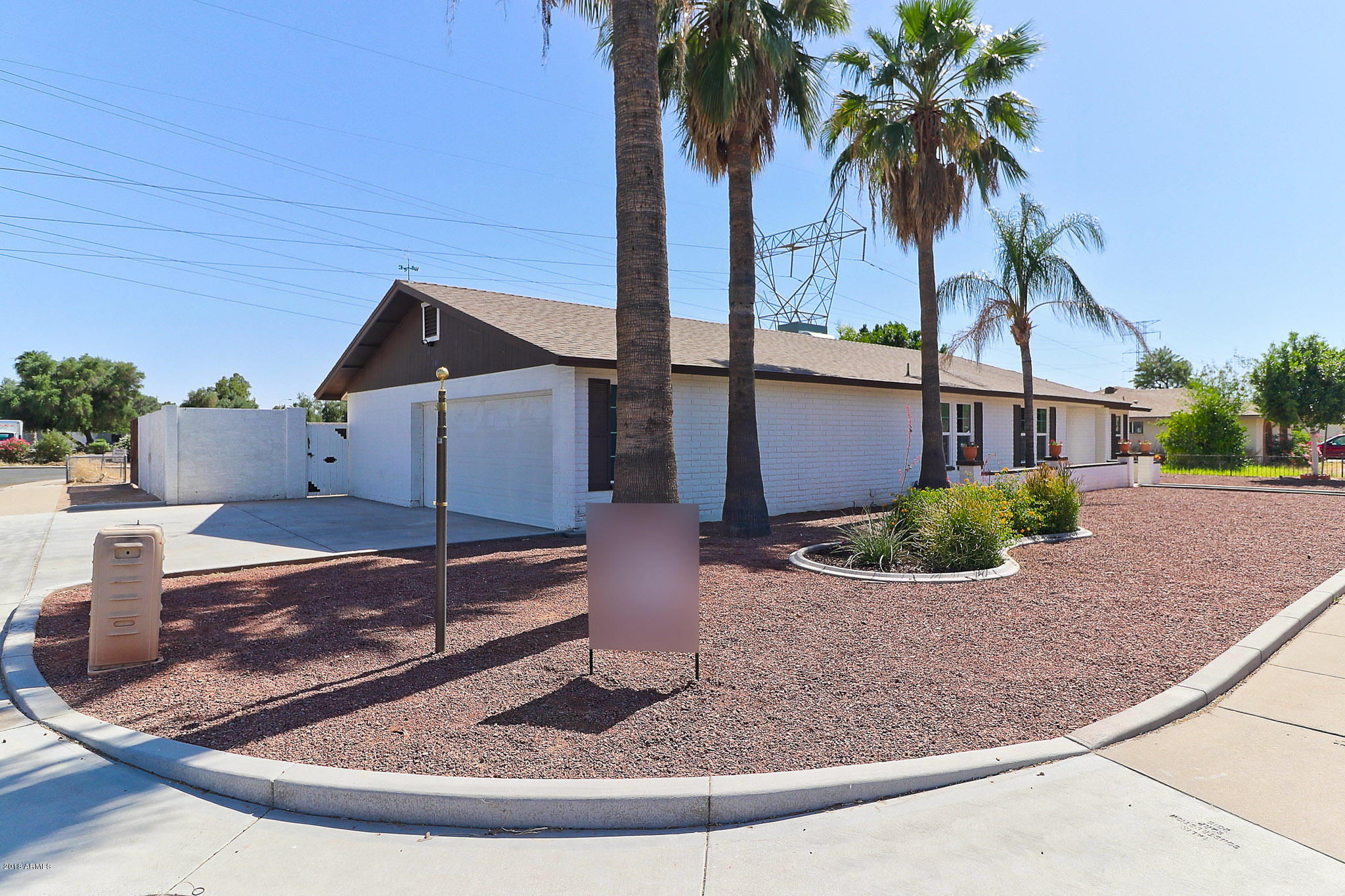 1813 East Decatur Street Mesa, AZ 85203 - Photo 3 of 36 A (1)