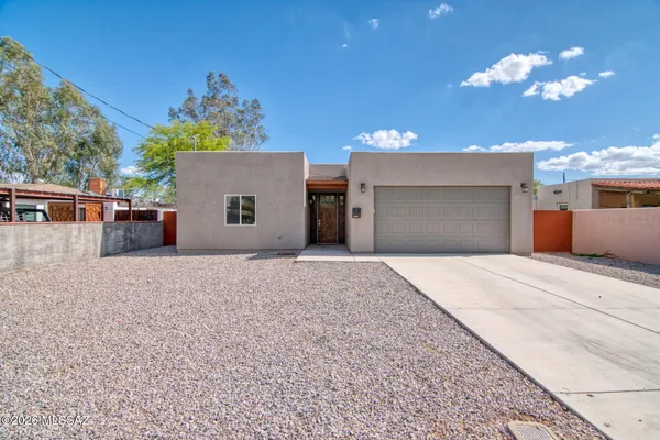 $545,000 | 3304 East Elida Street, Tucson, AZ 85716