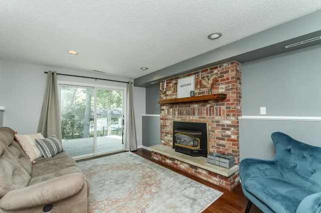 $370,000 | 4309 1st Street Northwest, Rochester, MN 55901