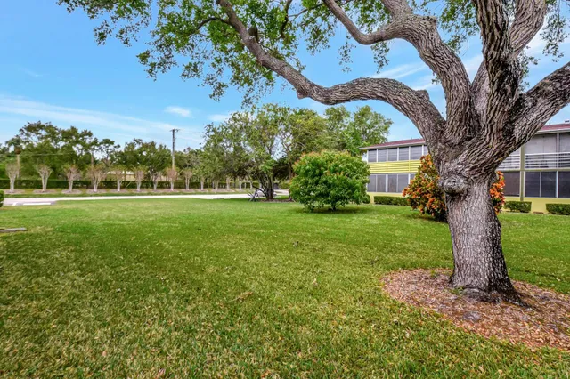 $60,000 | 143 Sussex H, West Palm Beach, FL 33417