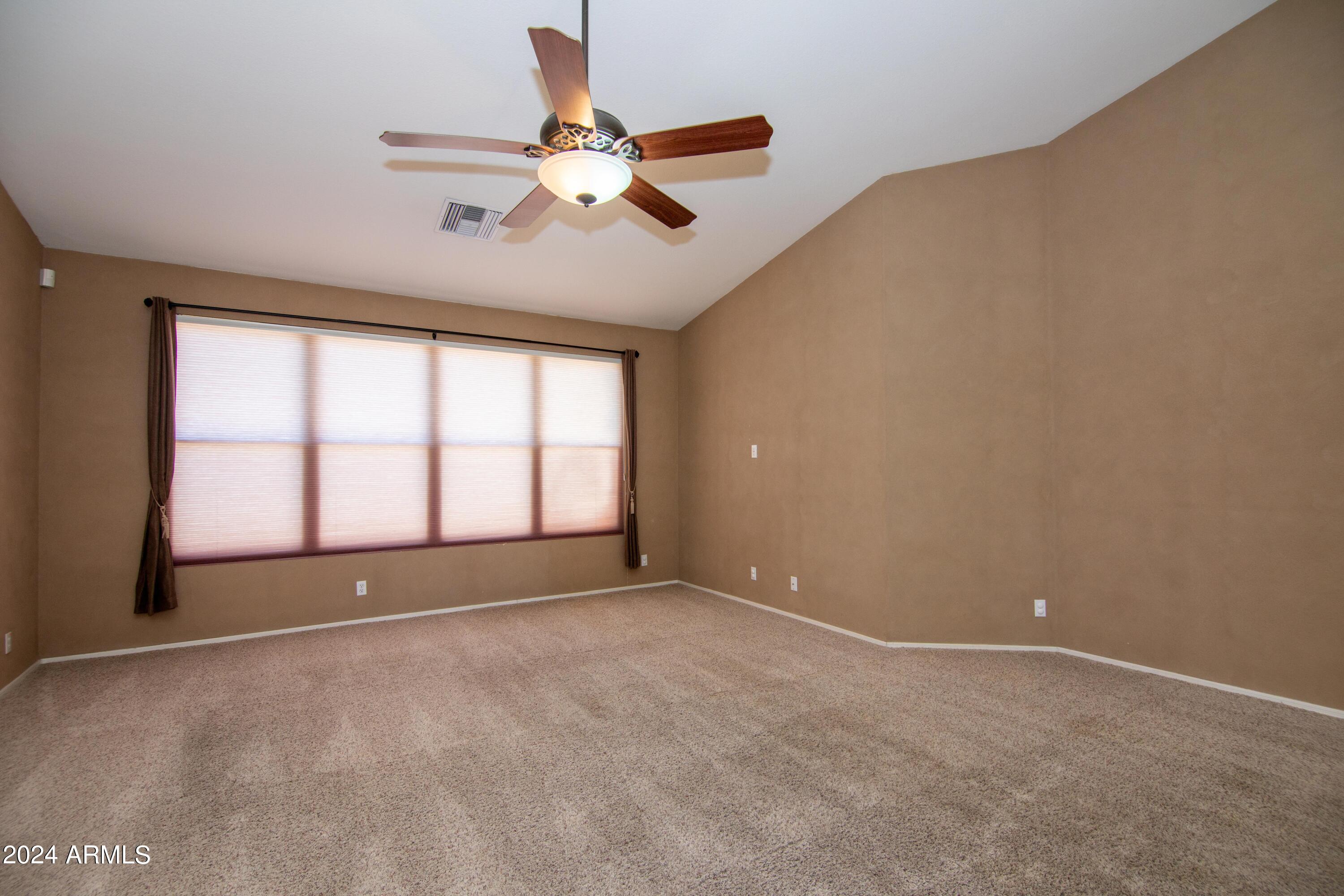 4609 East Rowel Road Phoenix, AZ 85050 - Photo 42 of 61 Vaulted Ceilings