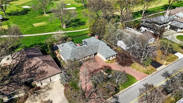 $1,300,000 | 3100 West 71st Street, Prairie Village, KS 66208