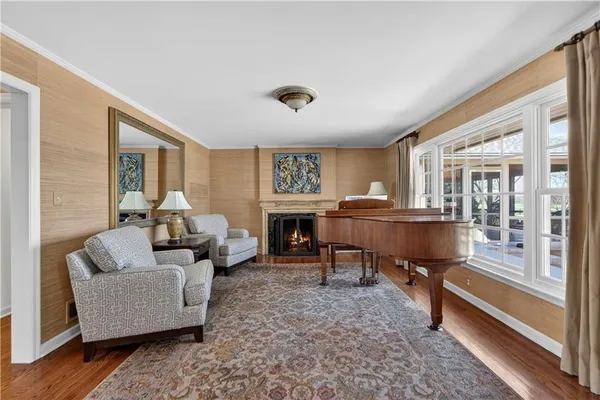 $1,300,000 | 3100 West 71st Street, Prairie Village, KS 66208