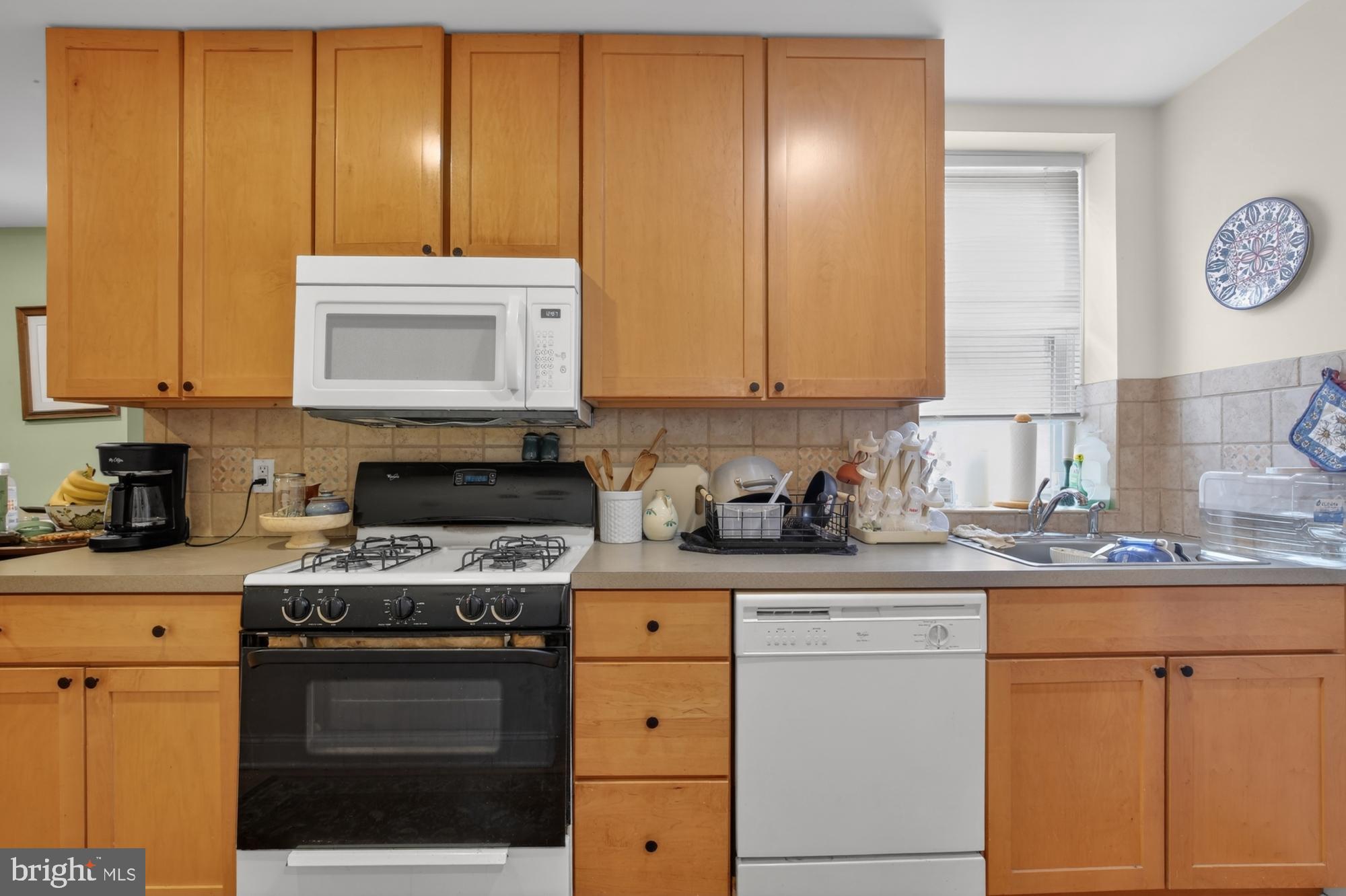 4215 Ridge Avenue, Unit 3 Philadelphia, PA 19129 - Photo 2 of 15