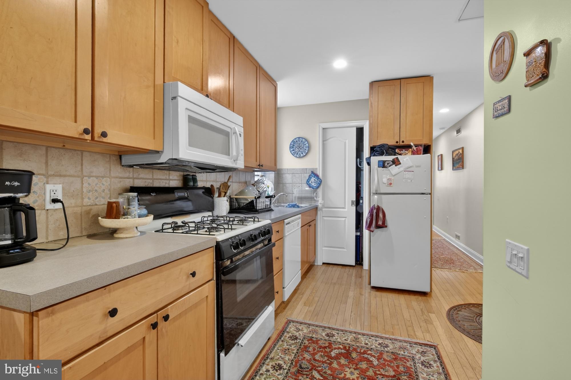 4215 Ridge Avenue, Unit 3 Philadelphia, PA 19129 - Photo 3 of 15