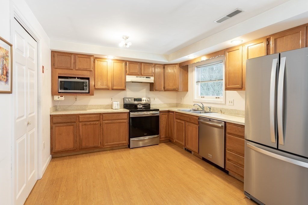 75 Old Bolton Road Stow, MA 01775 - Photo 9 of 35 Gallery Image 9