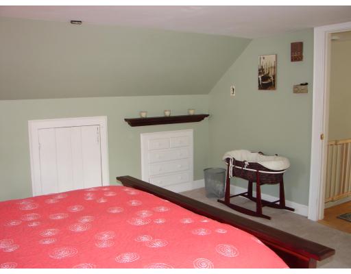 4 Boiling Spring Avenue Medfield, MA 02052 - Photo 9 of 18 Gallery Image 9