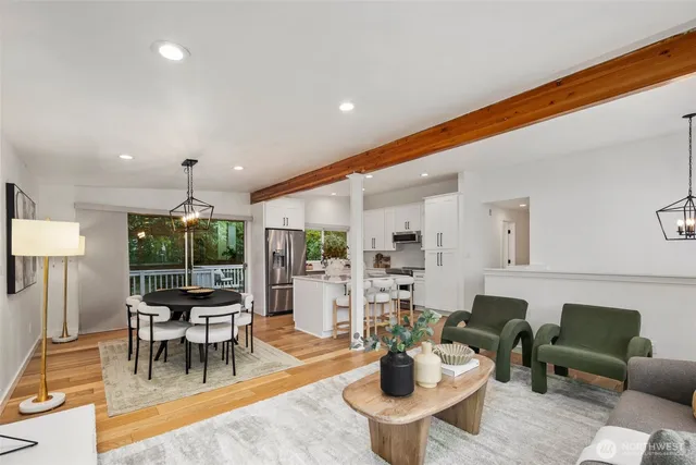 $1,400,000 | 201 165th Avenue Northeast, Bellevue, WA 98008