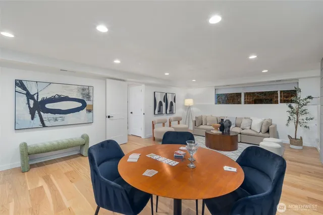 $1,400,000 | 201 165th Avenue Northeast, Bellevue, WA 98008