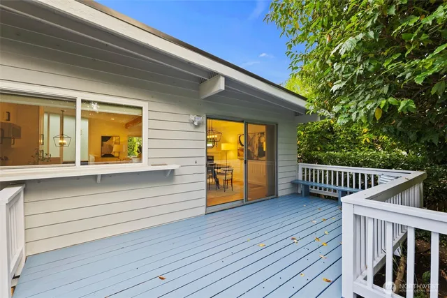 $1,400,000 | 201 165th Avenue Northeast, Bellevue, WA 98008