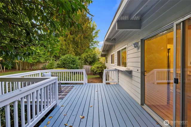 $1,400,000 | 201 165th Avenue Northeast, Bellevue, WA 98008