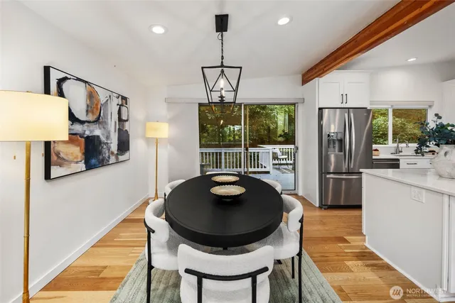 $1,400,000 | 201 165th Avenue Northeast, Bellevue, WA 98008