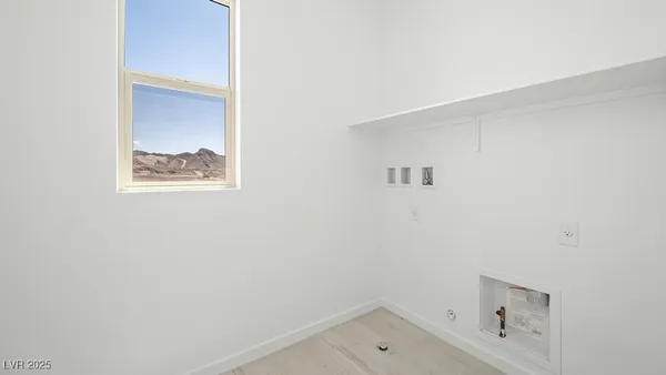 $559,900 | 66 Via Montoro, Henderson, NV 89011