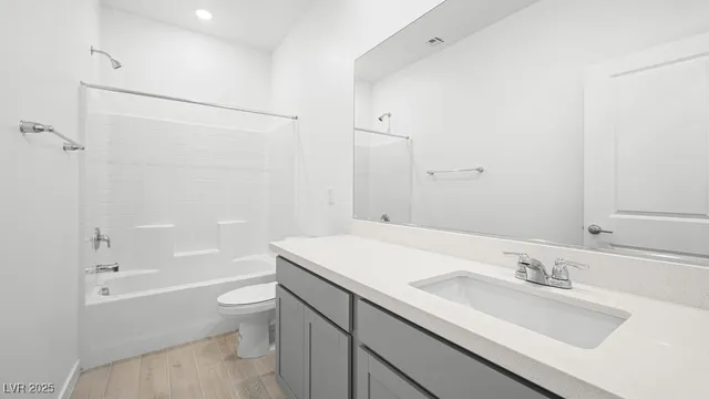 $559,900 | 66 Via Montoro, Henderson, NV 89011