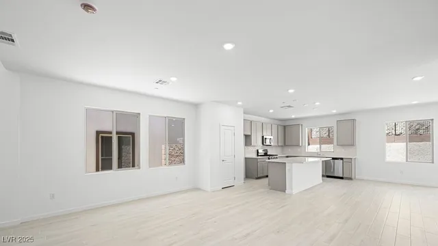 $559,900 | 66 Via Montoro, Henderson, NV 89011