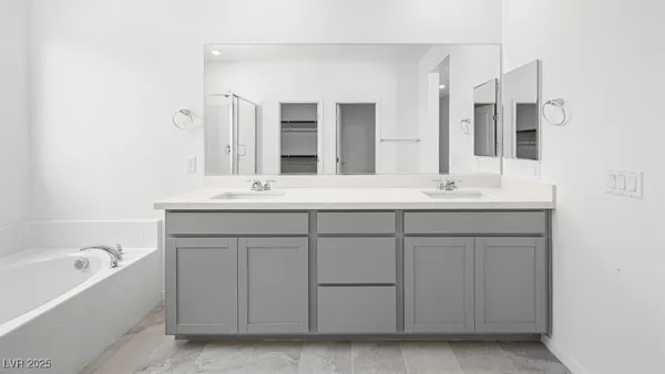 $559,900 | 66 Via Montoro, Henderson, NV 89011