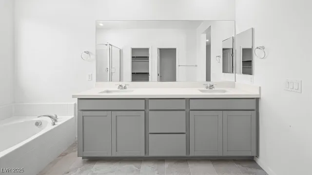 $559,900 | 66 Via Montoro, Henderson, NV 89011