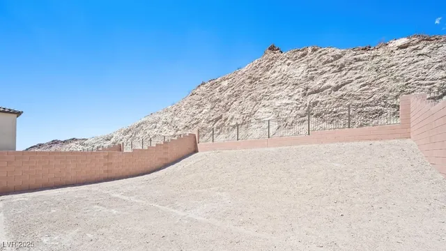 $559,900 | 66 Via Montoro, Henderson, NV 89011