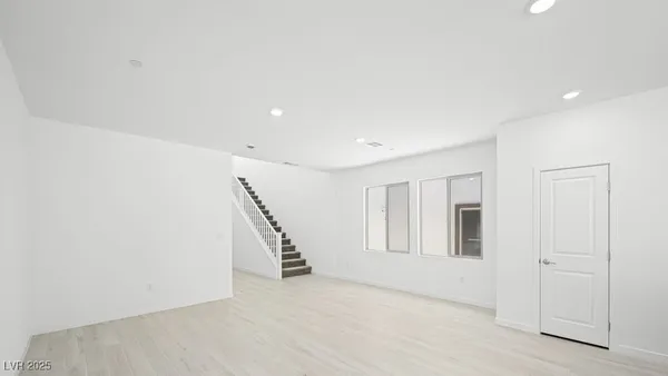 $559,900 | 66 Via Montoro, Henderson, NV 89011