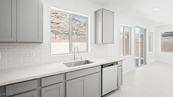 $559,900 | 66 Via Montoro, Henderson, NV 89011