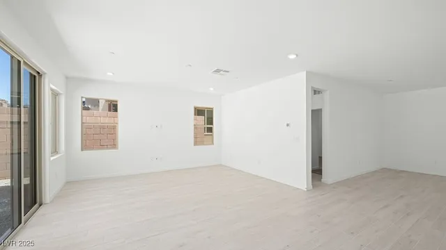 $559,900 | 66 Via Montoro, Henderson, NV 89011