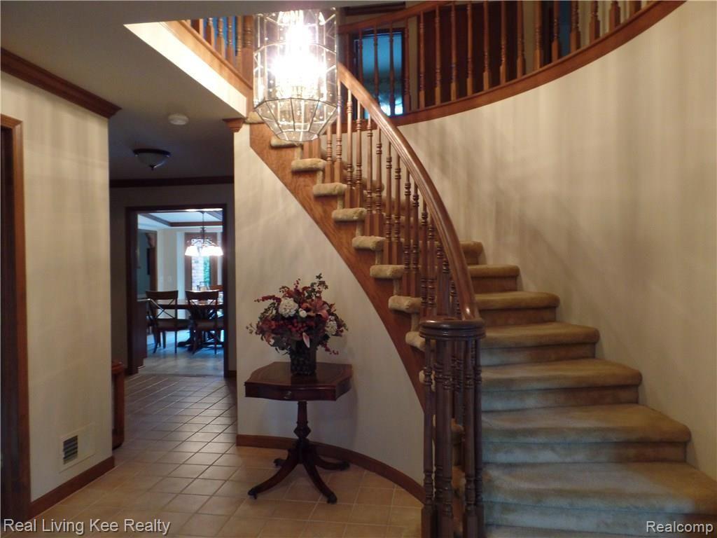 1810 Snowden Circle Rochester Hills, MI 48306 - Photo 11 of 46