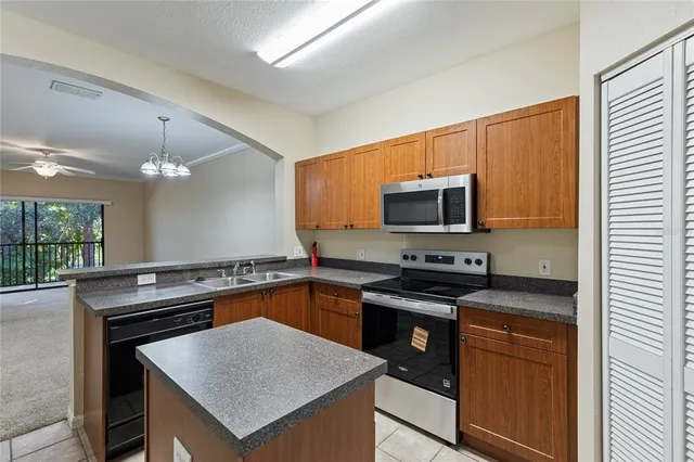 $1,600 | 2250 Portofino Place, Unit 237, Palm Harbor, FL 34683