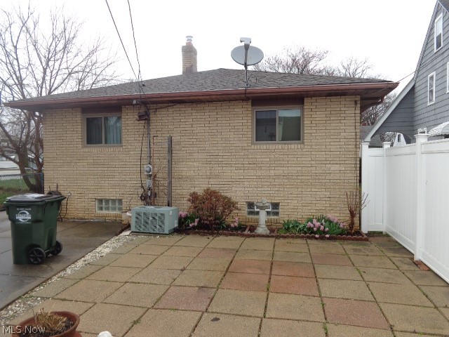 6211 Ridgewood Avenue Parma, OH 44129 - Photo 2 of 24 Gallery Image 2